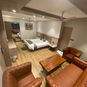 Luxury Suite